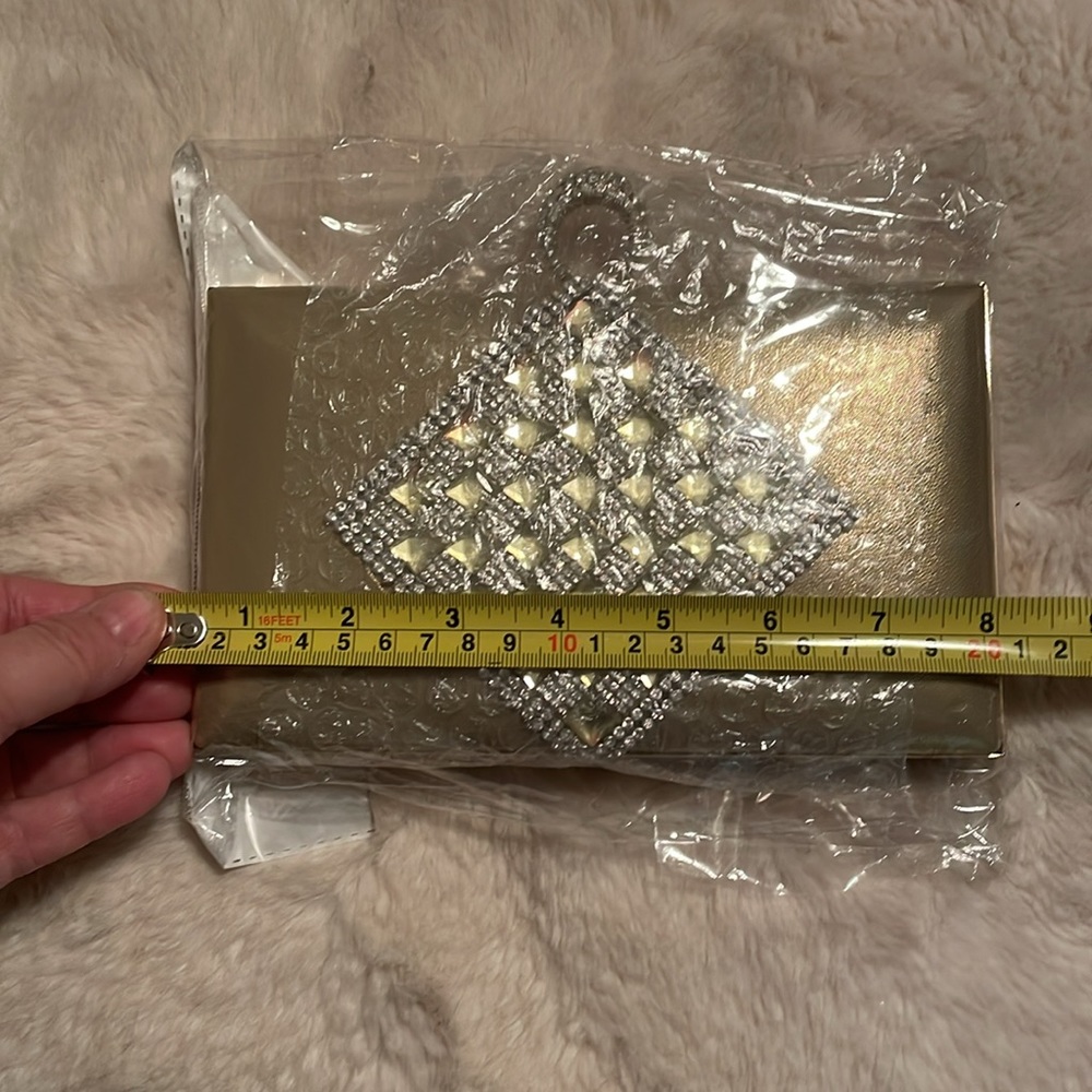 Nina’s Collection Canada gold clutch with chain NWT. - Picture 12 of 13
